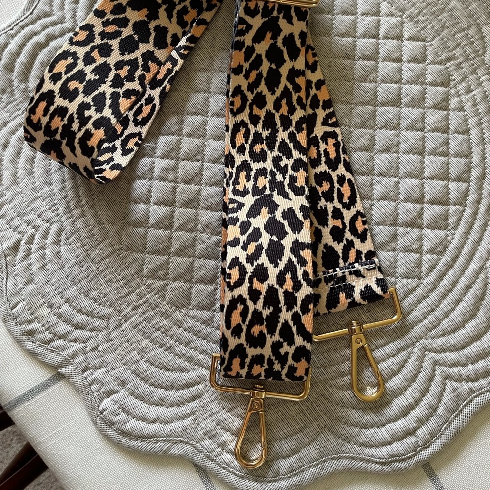 Social thread strap